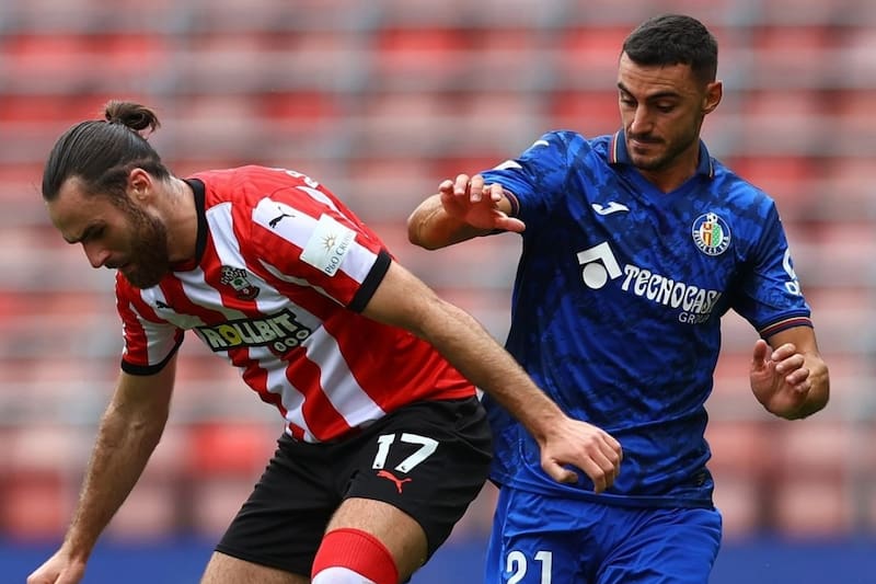 15 partidos sin ganar en la Premier League lleva el Southampton de Ben Brereton.