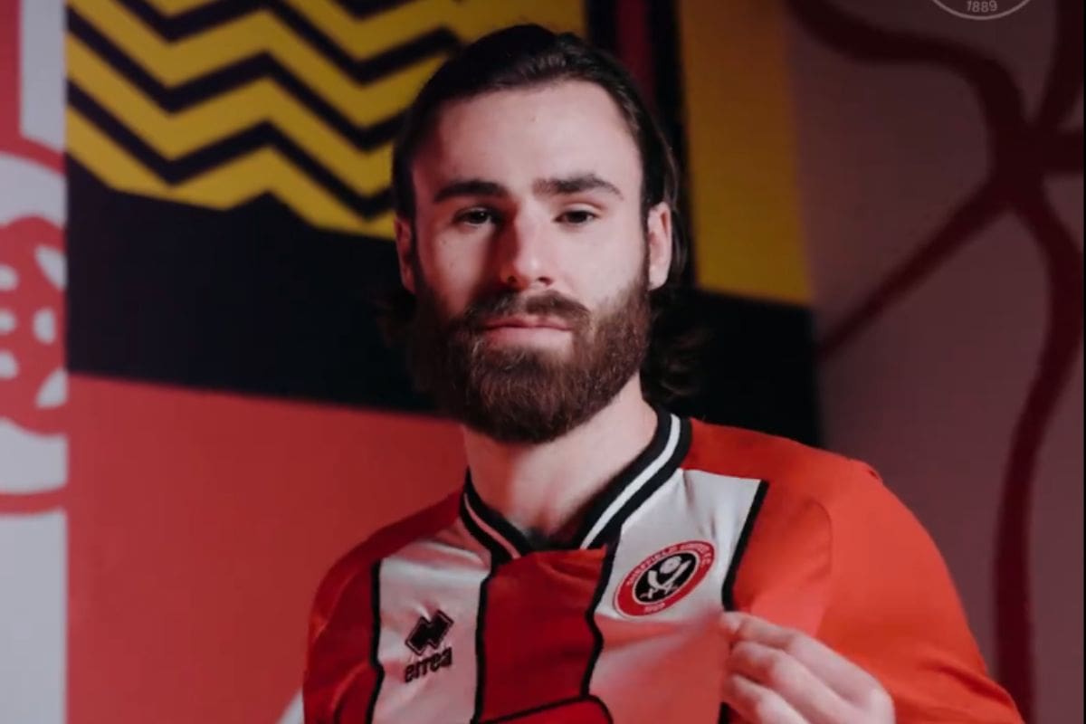 El ahora ex Villarreal, con la camiseta que lucirá hasta el termino de la Premier League 23/24: la del Sheffield United.