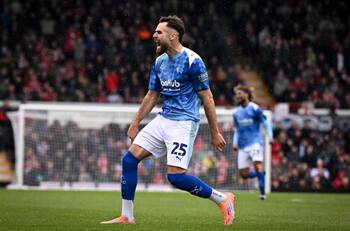 “Por eso lo trajimos”: DT del Derby County encantado con Ben Brereton tras su estreno goleador