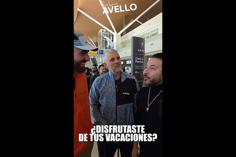se encontraron en un aeropuerto.
