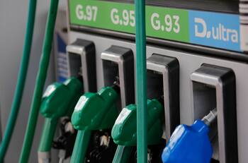 Enap confirma importante baja en el precio de la bencina y la parafina para esta semana