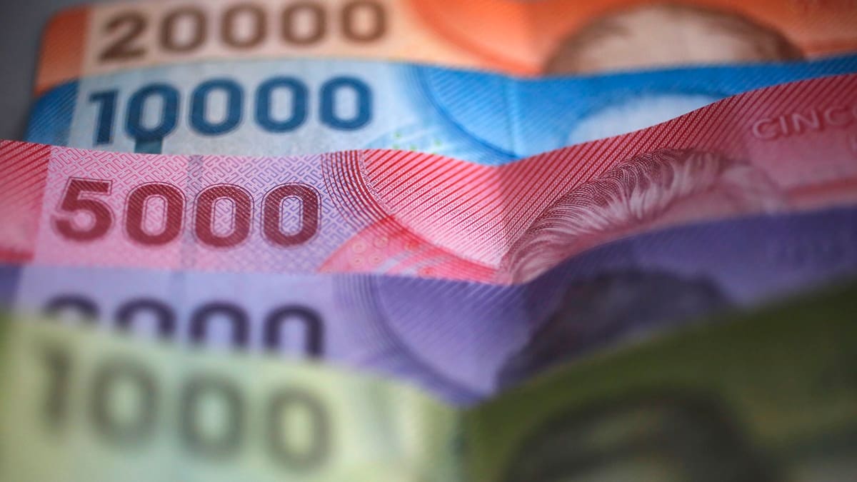 Estos beneficios del Estado pueden recibir los trabajadores de Chile en octubre