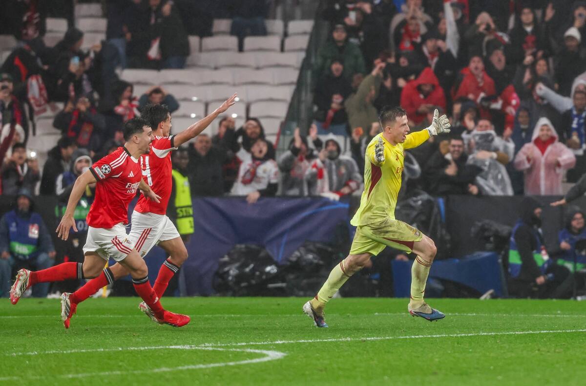 VIDEO | ¡El héroe! Arquero del Benfica le hizo un agónico gol al Real Madrid y los clasificó a los playoffs de la Champions