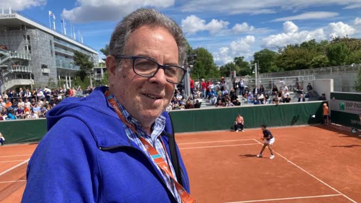 El periodista y experto en tenis puso en duda la serie de Copa Davis entre Chile y España. Foto: The Clinic.