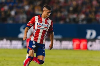 Solo uno es titular: los cinco chilenos que estarán en semifinales de la Liga MX