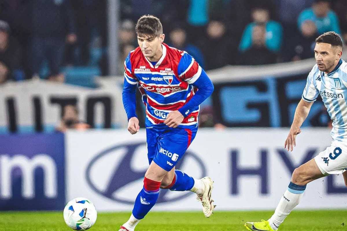 El chileno no continuaría en Fortaleza y en estos momentos se está analizando como moneda de cambio por Gonzalo Mastriani. Foto: @Benjakuscevic13 en Instagram