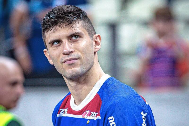 tiene que volver a Coritiba en 2025.