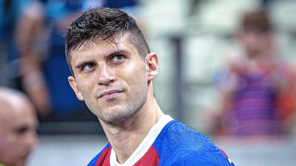 Mientras Sebastián Vegas gana 50 millones de pesos en Colo Colo, este es el accesible sueldo de Benja Kuscevic en Brasil