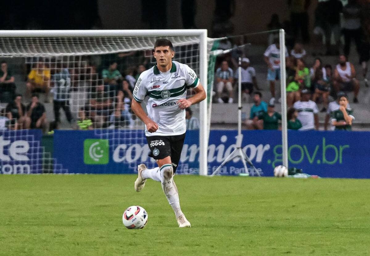 Kuscevic jugando por Coritiba.