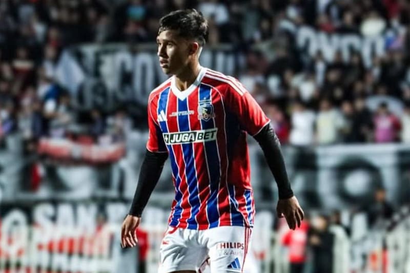El mediocampista disputó dos amistosos con Colo Colo antes de su debut oficial con el primer equipo. Foto: Benjamin.alejandro 11 en Instagram.