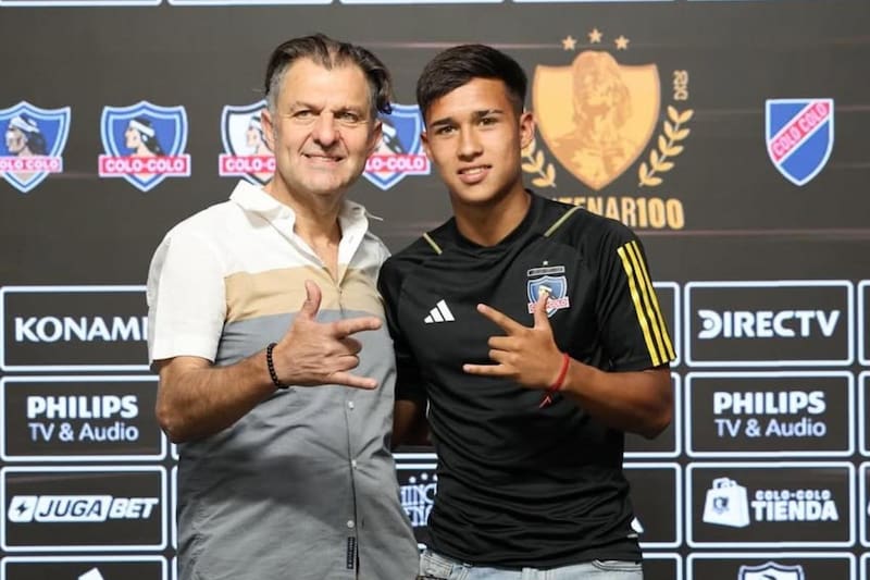 El canterano firmó a comienzos de año su primer contrato profesional con Colo Colo. Foto: Colo Colo Oficial.