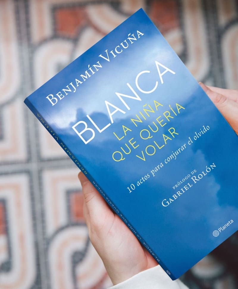 La portada de “Blanca, la niña que quería volar”, el libro de Benjamín Vicuña / Créditos: Instagram