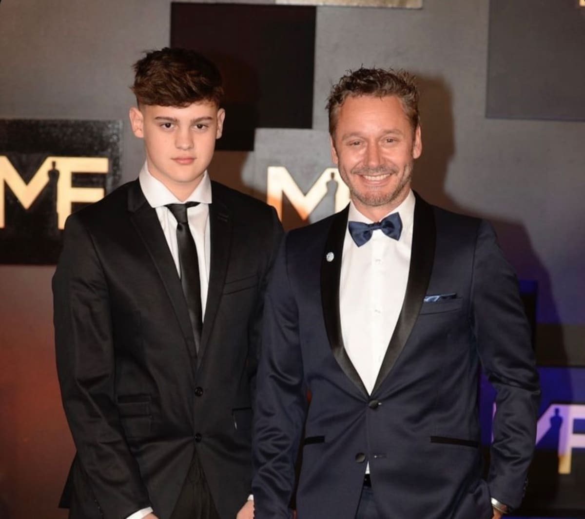 Benjamín Vicuña y Bautista Vicuña en la alfombra roja de los Premios Martín Fierro 2023. Foto: Instagram.
