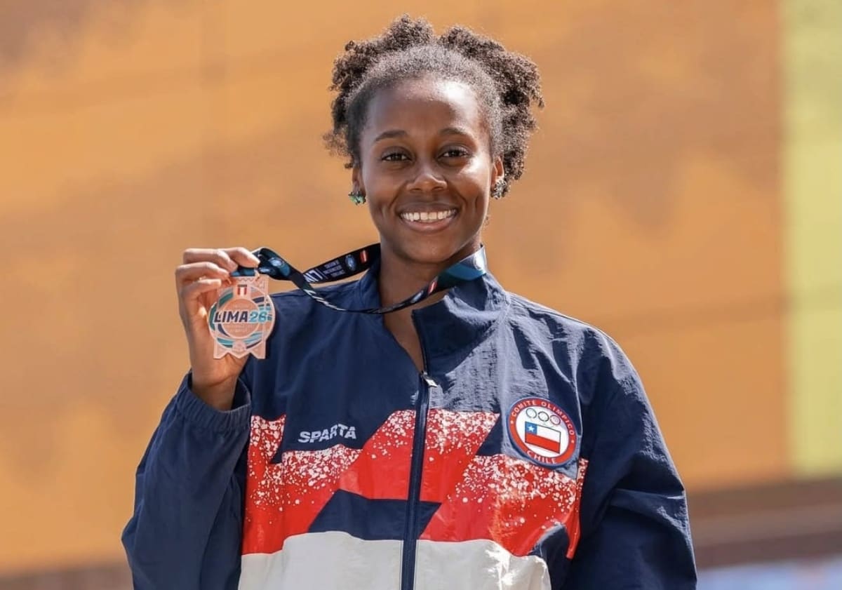 Atleta chilena, con su bronce en Lima 2026.