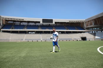 VIDEO | ¿Como el pasto natural? Tocamos el césped del Claro Arena y este fue el veredicto