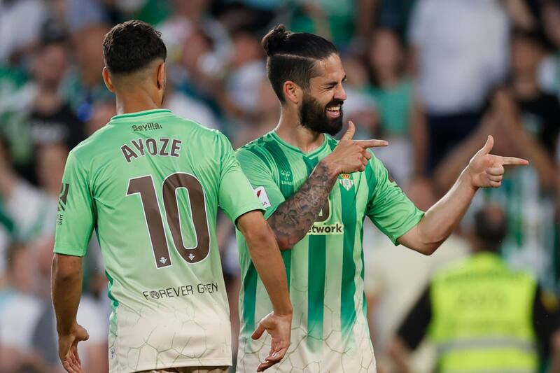de Manuel Pellegrini le ganó 3-2 al Almería. Foto: EFE.