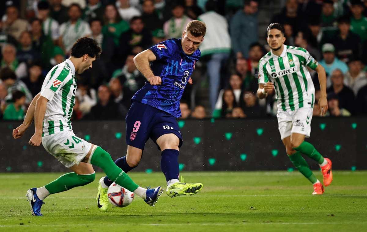 En el duelo anterior, el cuadro del chileno ganó por 1-0.
