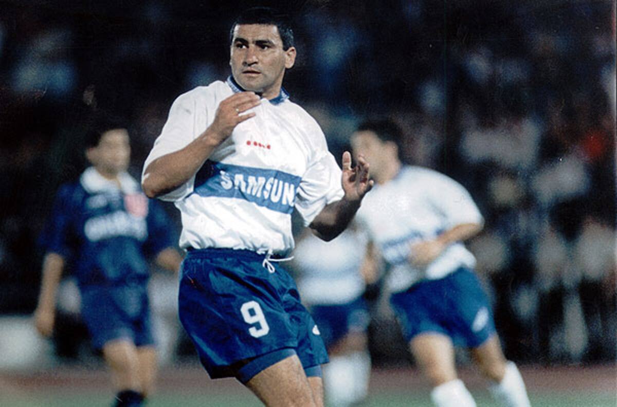 ¿Indirecta para la U? El picante mensaje del Beto Acosta tras la polémica derrota de la UC ante Colo Colo