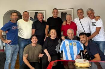 ¡Señor fútbol! Carlos Salvador Bilardo celebra sus 87 años