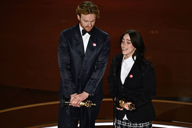 Billie Eilish triunfó en la categoría “Mejor Canción Original” de los Premios Oscar 2024.