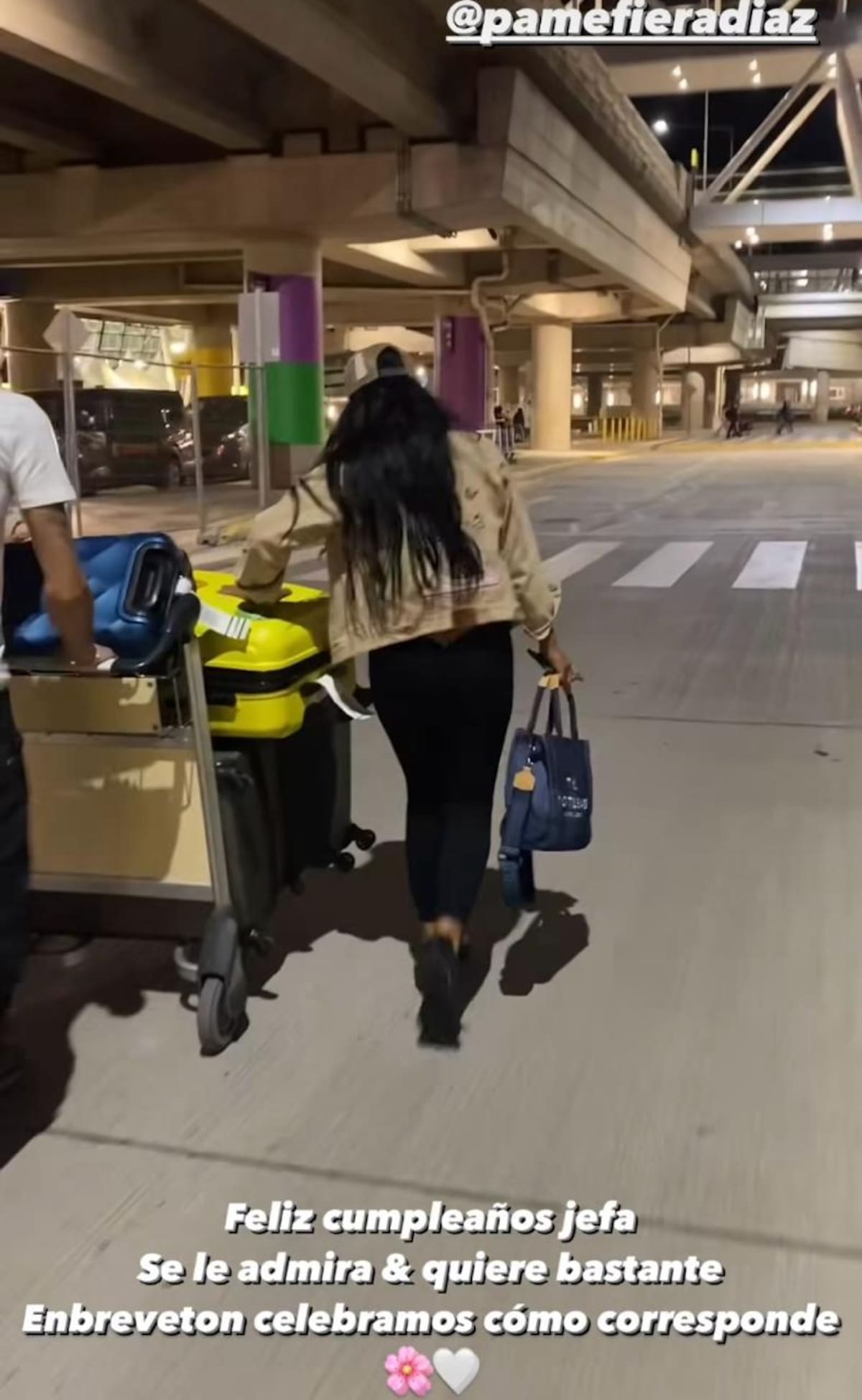 Bimza, pololo de Trinidad Neira saludó a Pamela Díaz.