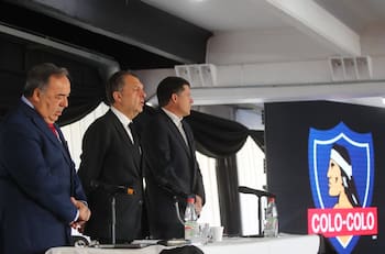 ¿Colo Colo en default? Aparece desconocida y millonaria deuda con factoring que complica el futuro del Cacique