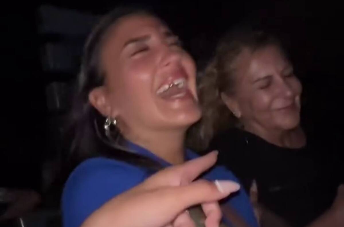 El divertido registo de Blue Mary y su madre en una montaña rusa
