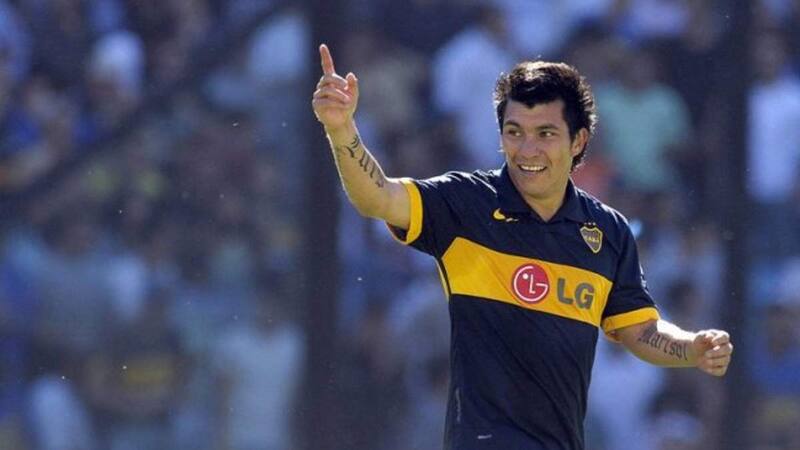 Gary Medel podría volver a Boca después de 14 años.