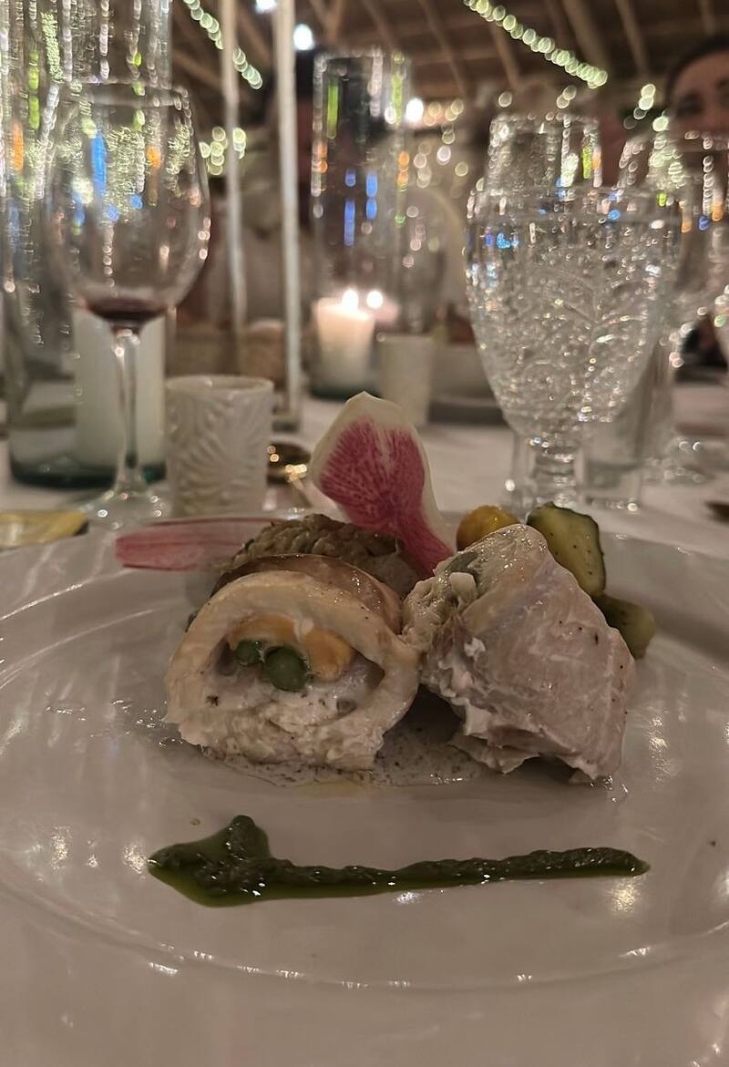 Hubieron dos platos de fondo diferente para todos los gustos.