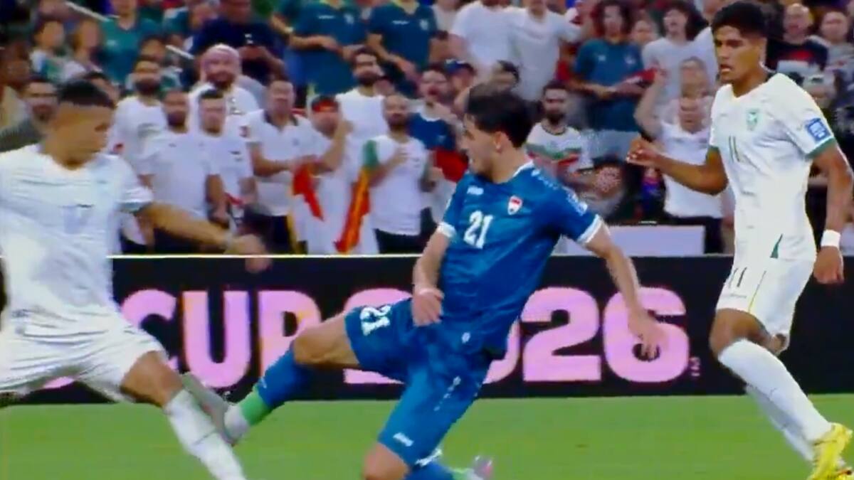 VIDEO | La brutal patada que era roja para Irak y pudo cambiar la historia de Bolivia: Indignación en La Verde