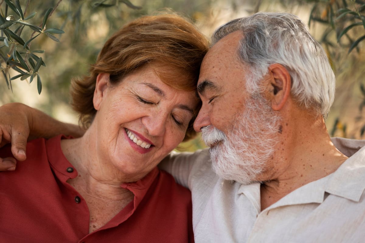 Esta ayuda busca premiar a aquellas parejas que cumplan seis décadas juntos.