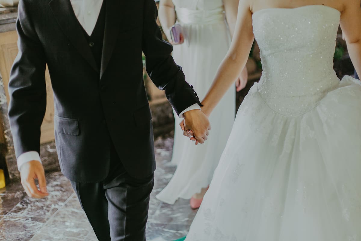 Los montos y requisitos para optar al Bono Bodas de Plata varía según sea la Caja de Compensación a cargo. Créditos: Pexels