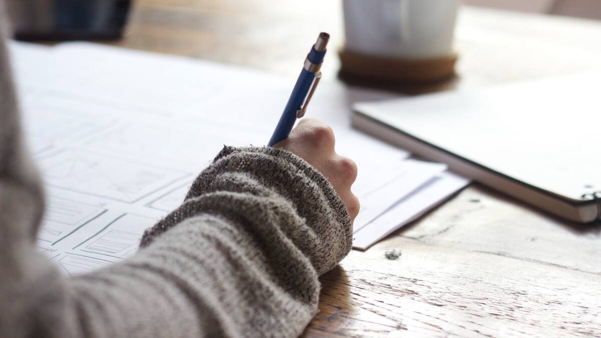 ¿Qué requisitos debo cumplir para recibir el Bono Cuarto Medio?