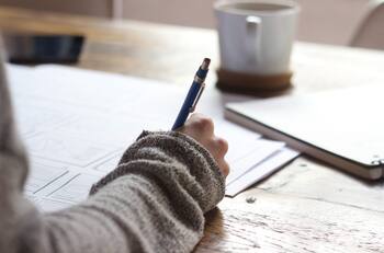 Bono Cuarto Medio: Conoce con tu RUT si recibes los $73.000 que entrega el IPS