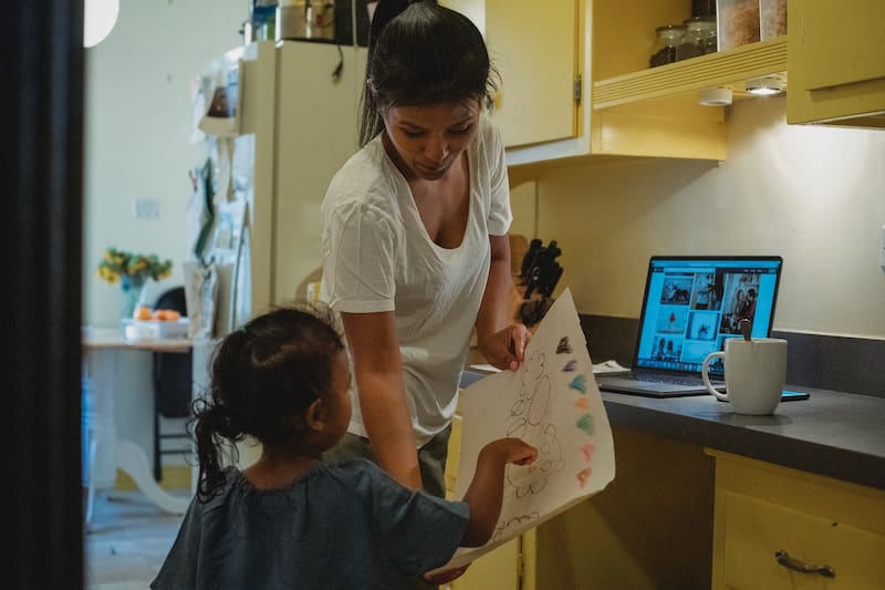 Este beneficio no es postulable y está dirigido a las madres de Chile Seguridades y Oportunidades.