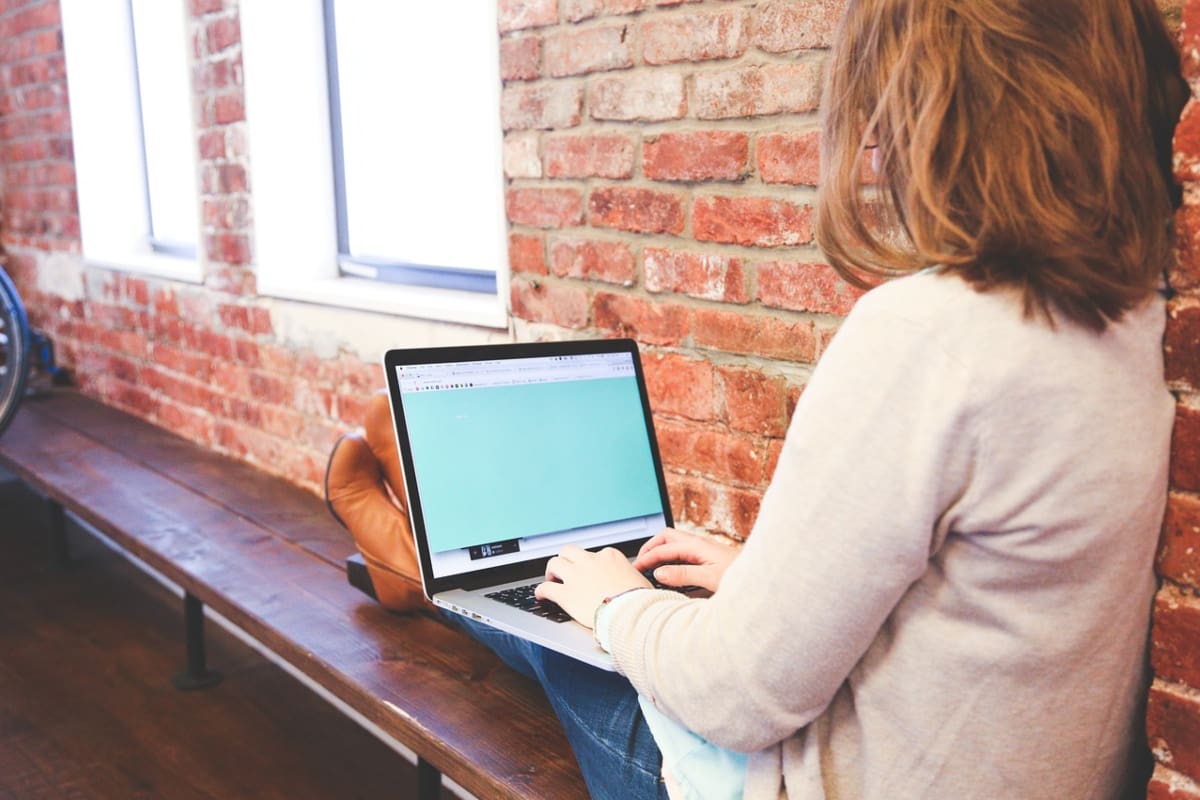 Revisa los requisitos del beneficio estudiantil. Créditos: Pixabay
