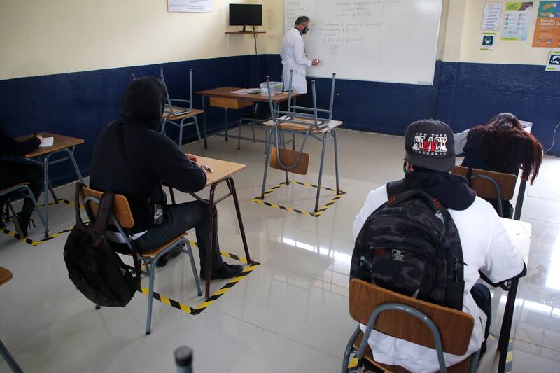 El Bono por Asistencia Escolar aumentó su monto de pago mensual a $11 mil este 2023. Créditos: ATON (imagen referencial).