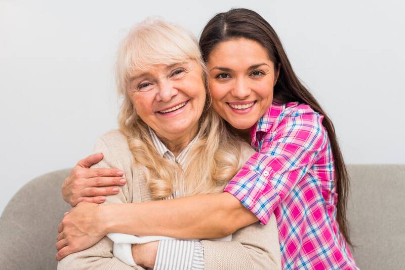 Este es dirigido a madres mayores de 65 de años de edad.