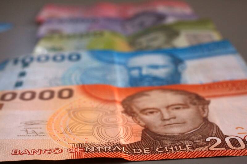 Revisa la lista de instituciones.