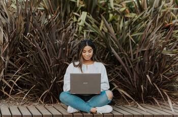 Bono Práctica Profesional: ¿Cuál es la fecha límite para postular al pago de $65 mil?