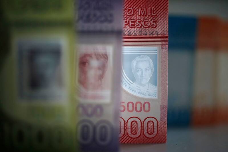 Revisa la lista de instituciones cuyos trabajadores que pueden recibir el dinero.