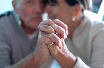 ¿Estás de aniversario de matrimonio? Podrías cobrar hasta $40.000 si perteneces a esta caja de compensación