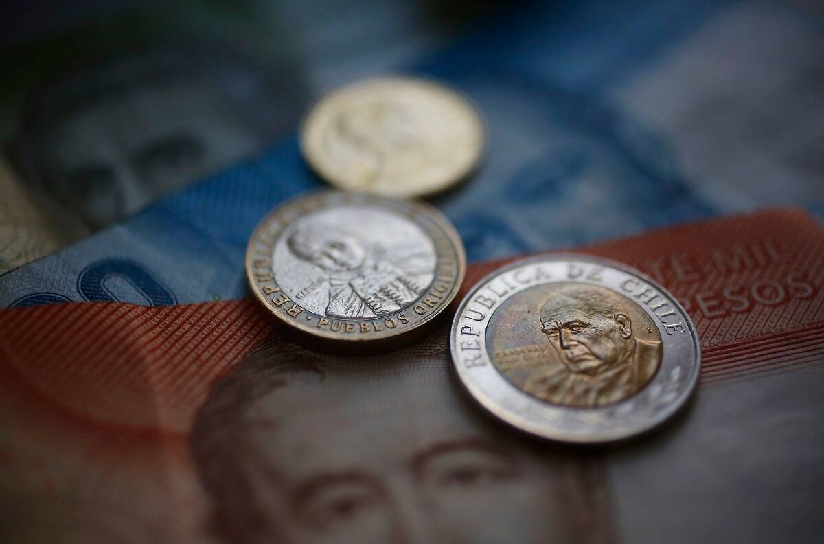 Matrimonios de la tercera edad pueden cobrar $45.000 este julio en Caja Los Héroes: Revisa los requisitos