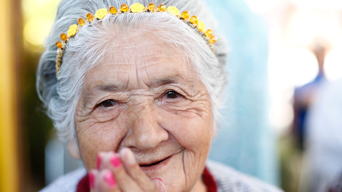 Bonos para adultos mayores: ¿Cuánto entregan y qué requisitos tiene cada uno?