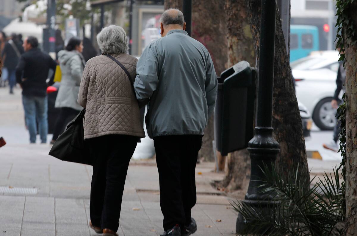 Bonos para adultos mayores: Revisa sus requisitos y montos