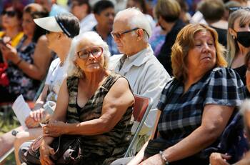 Bonos para adultos mayores: Conoce los 7 beneficios que están disponibles para la tercera edad