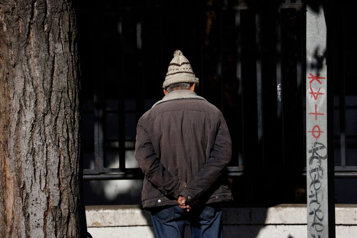 Las personas de la tercera edad en Chile pueden optar a cualquiera de estos beneficios del Estado, siempre y cuando cumplan con los requisitos de cada uno.