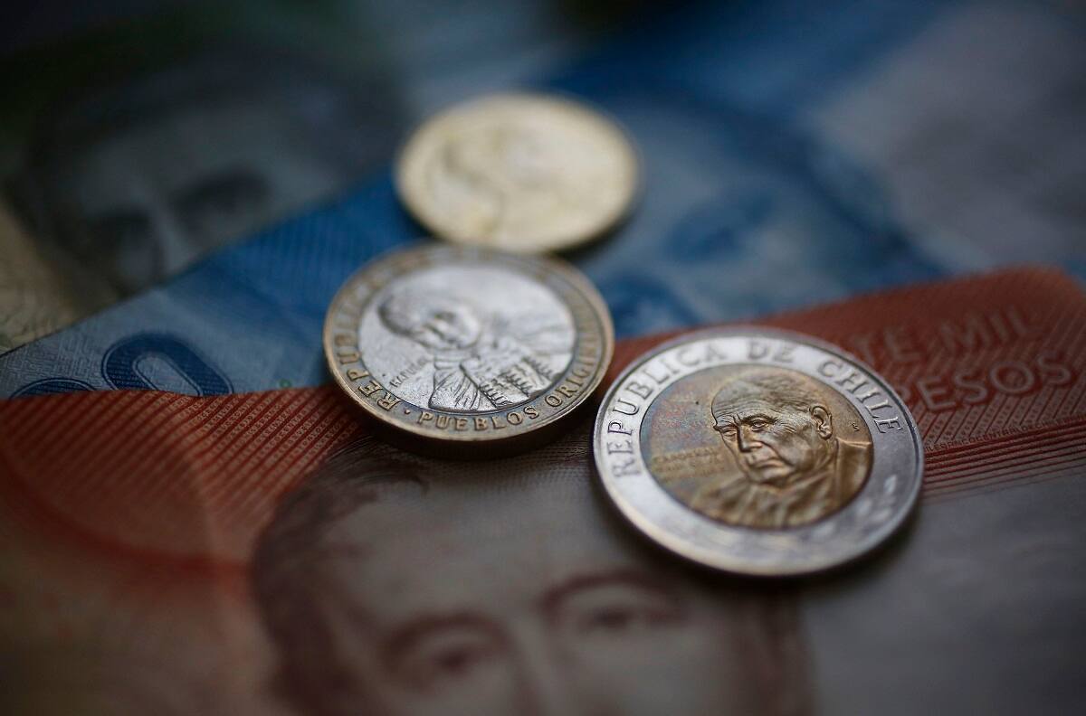 Estudiantes chilenos pueden cobrar este bono todos los meses: Revisa cuáles son los requisitos