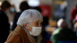 Revisa los bonos que pueden recibir los adultos mayores este 2023