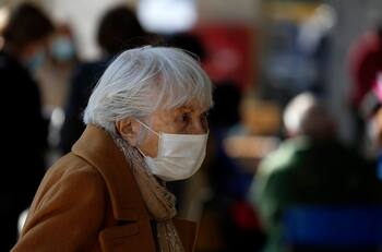 Bonos tercera edad: Revisa si calificas para alguno de estos siete beneficios